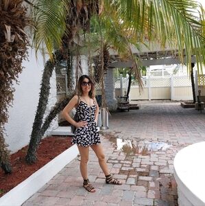 Floral Spaghetti Strap Romper